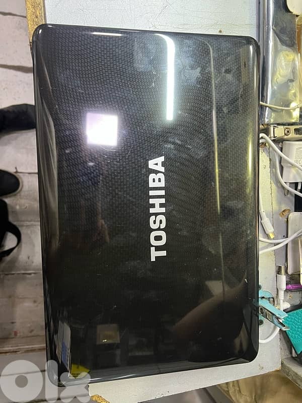 laptop toshiba used like new 1