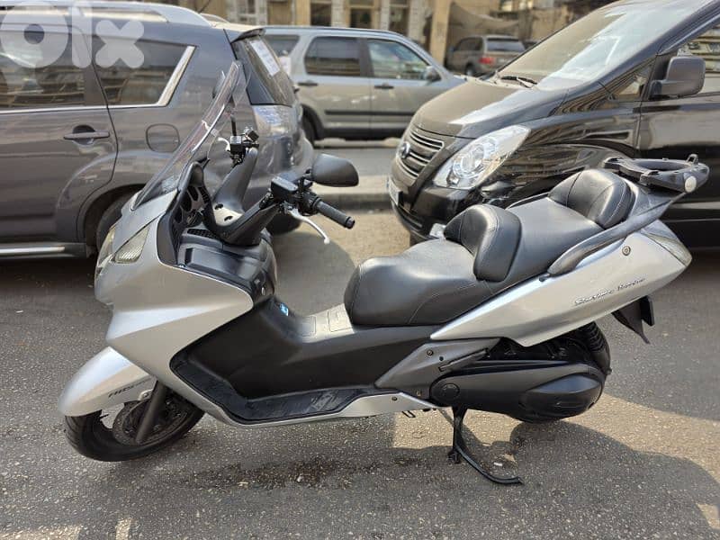 Honda Silverwing 400cc 1