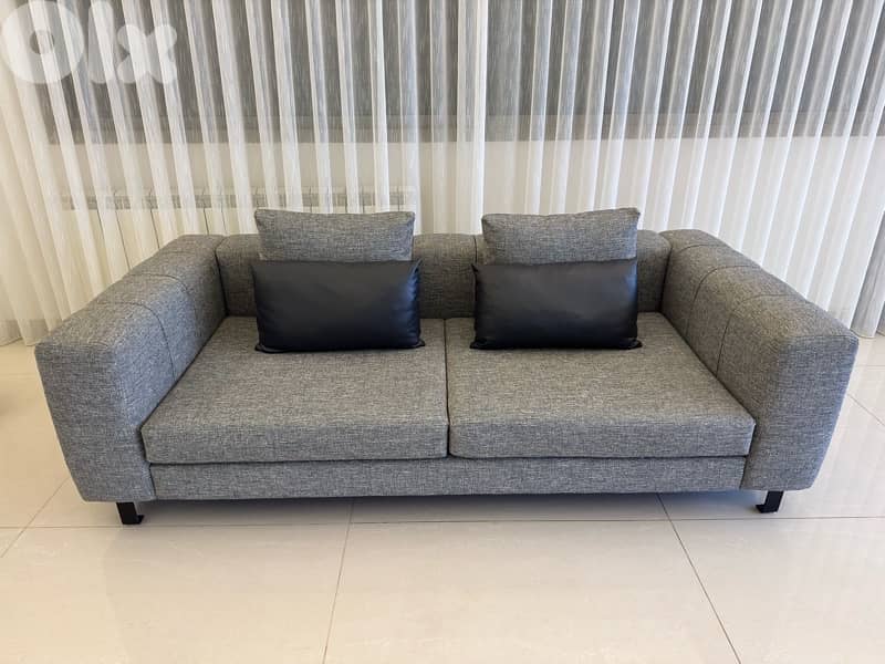 Modern Grey 2-Seater Sofa in Excellent Condition 0