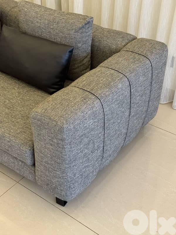 Modern Grey 2-Seater Sofa in Excellent Condition 2