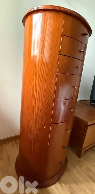 tall chest of drawers