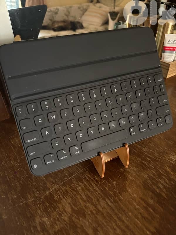 Apple Magic Keyboard folio for ipad 11 inch 5