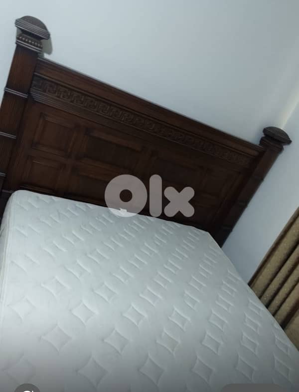Beautiful Bedroom Set – Good Condition – Free Mattress 2