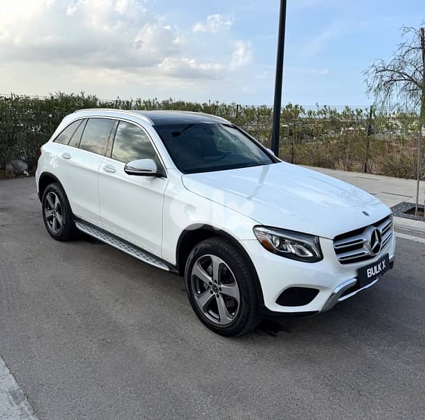 Mercedes GLC 300 - 2018 MY - AMG Package - CLEAN CARFAX !!! 0