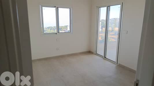 Apartment for sale in Annaya - شقة للبيع في عنايا