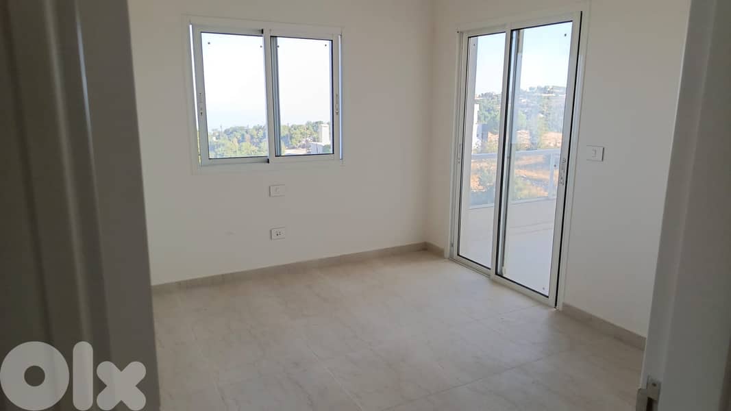 Apartment for sale in Annaya - شقة للبيع في عنايا 0