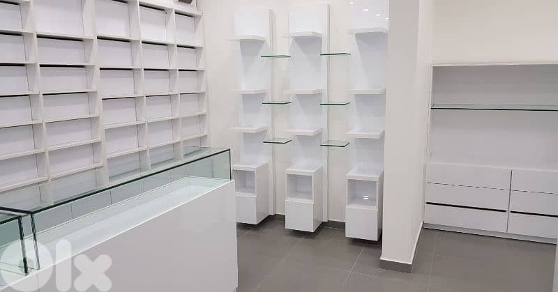 Vitrines, Drawers, Cabinets, Closets for sale - for product display 2