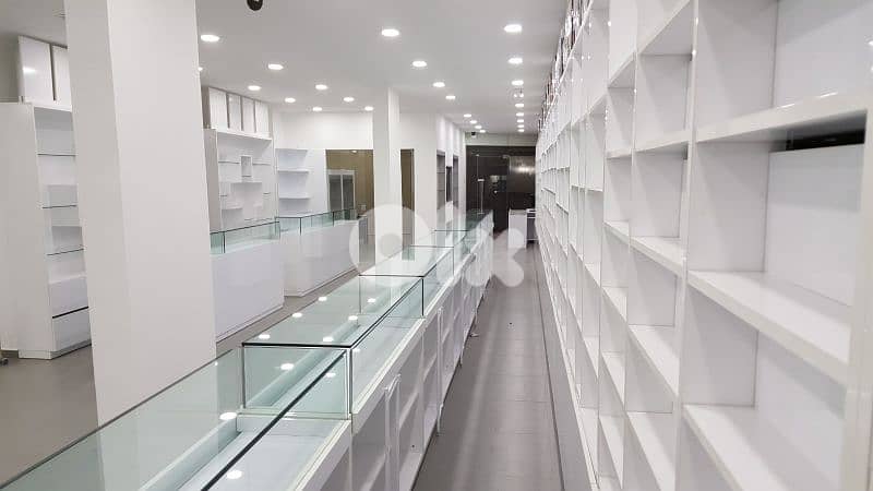 Vitrines, Drawers, Cabinets, Closets for sale - for product display 8