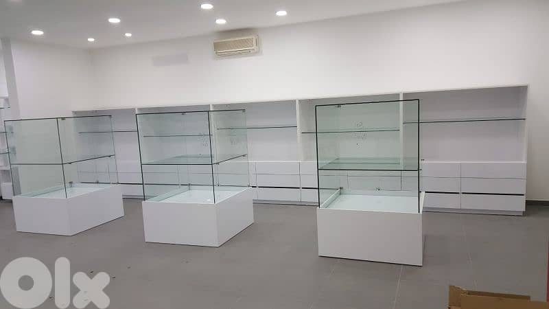 Vitrines, Drawers, Cabinets, Closets for sale - for product display 10
