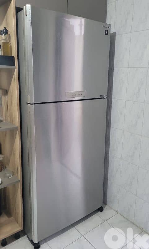 Sharp No Frost Refrigerator – Silver, Excellent Condition 0