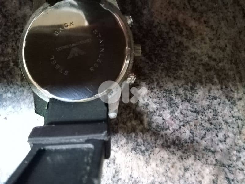 watch emporio armani quartz 1