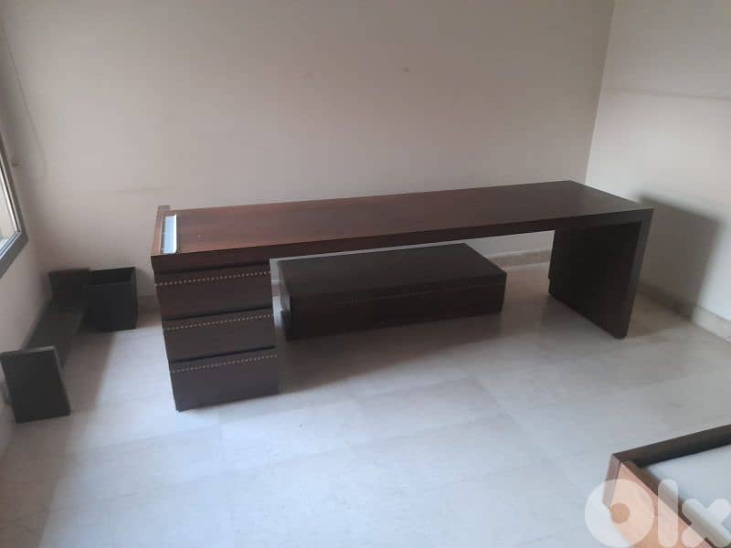 Wooden Desk 1