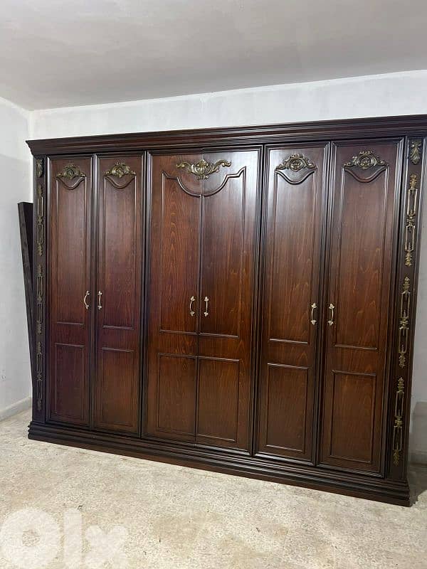 اوضة نوم شغل توصاية خشب زان ولاتي كلا ملبسة قشرة 3