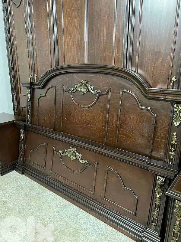 اوضة نوم شغل توصاية خشب زان ولاتي كلا ملبسة قشرة 4