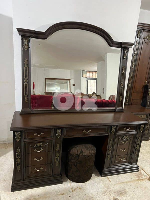 اوضة نوم شغل توصاية خشب زان ولاتي كلا ملبسة قشرة 6