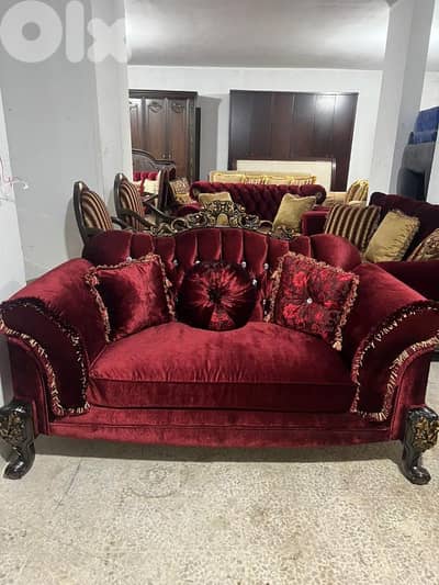 طقم كنبايات حفر خشب زان اربع قطع وطاولة