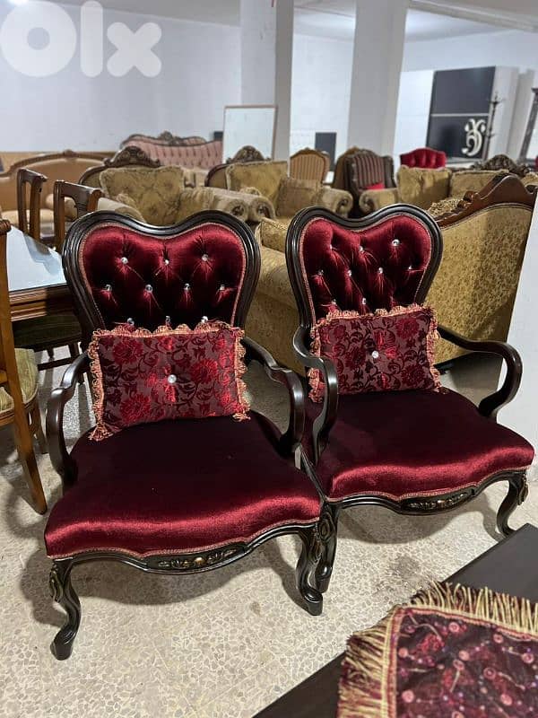 طقم كنبايات حفر خشب زان اربع قطع وطاولة 6