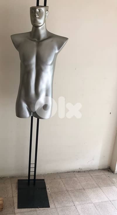 مانوكان رجالي نصفي مع استاند