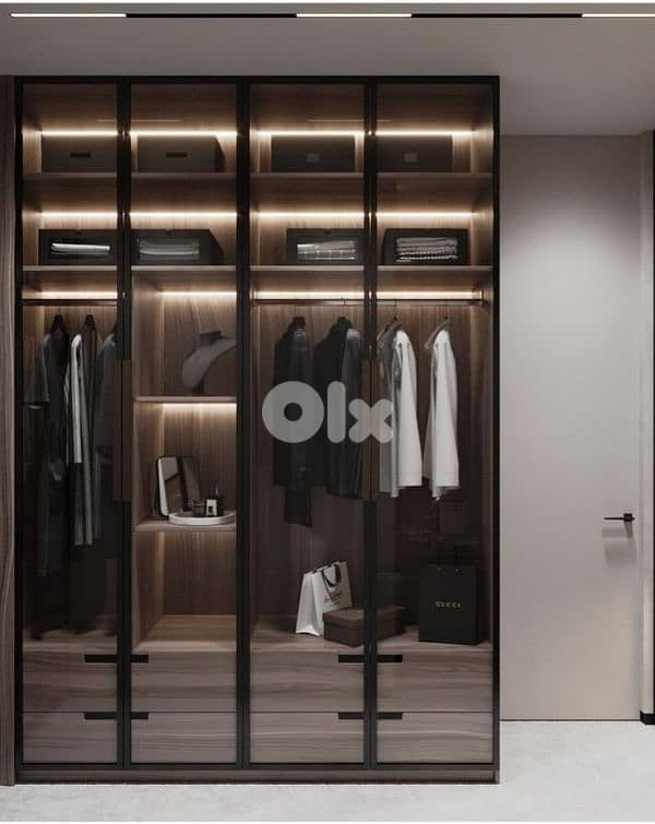 glass closet 0