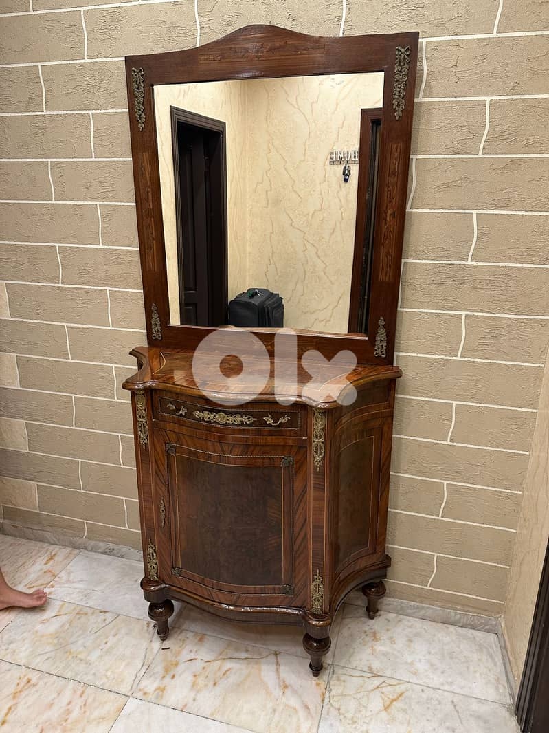قنصول مصري خشب زان مع مرايا 1