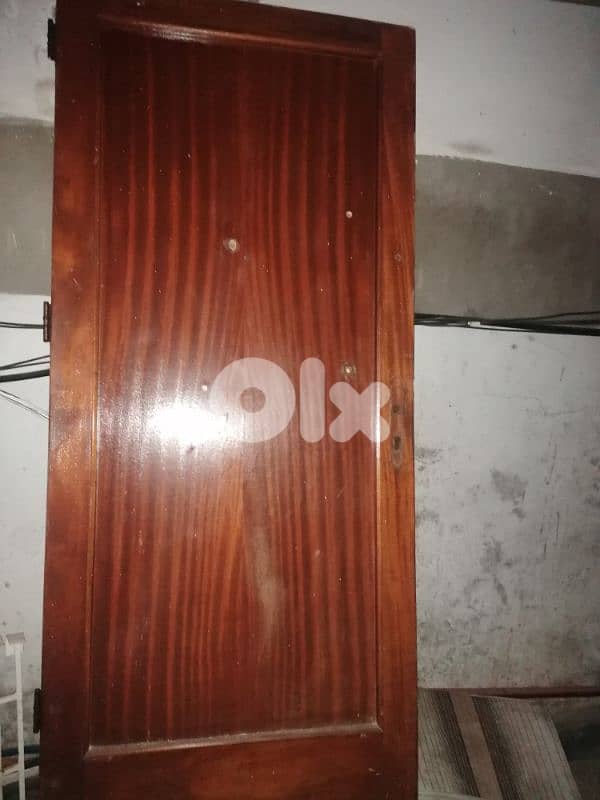 باب حديد 84*205 وخشب زين 3