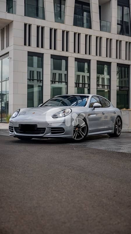Porsche Panamera 4S 2014 0