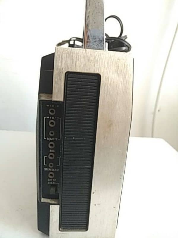 Vintage Sanyo - Not Negotiable 3