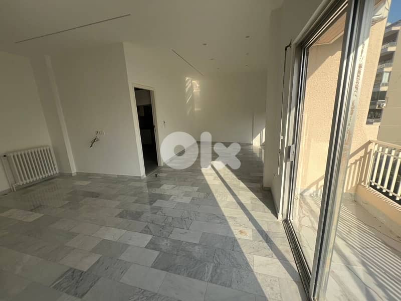 Apartment for rent in sioufi 0