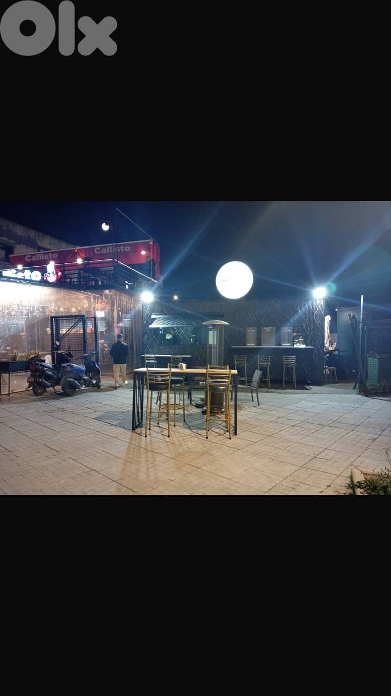 Food Truck (4 by 6 meters) 4