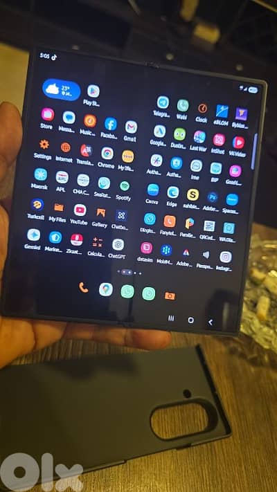 Samsung Z fold 7 512 MB