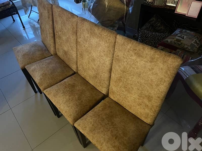 for sale 4 chairs 0