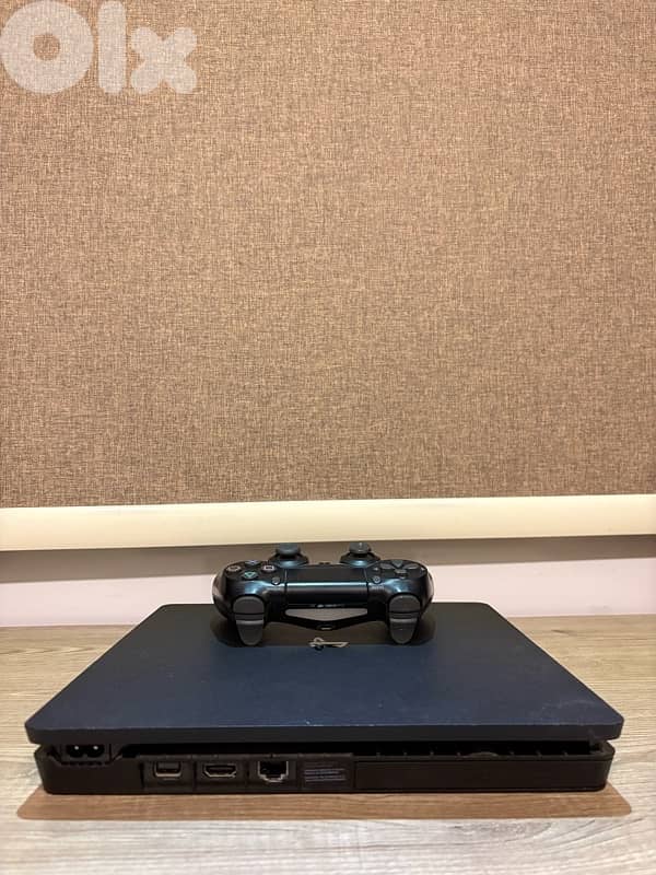 PS4 Slim 500GB 1