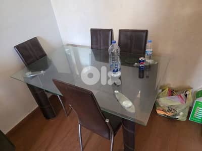 طاولة سفرة مع كراسي 100$