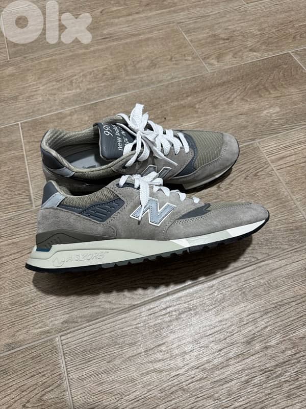 New balance/ Adidas Yeezy shoes size 43-44 14