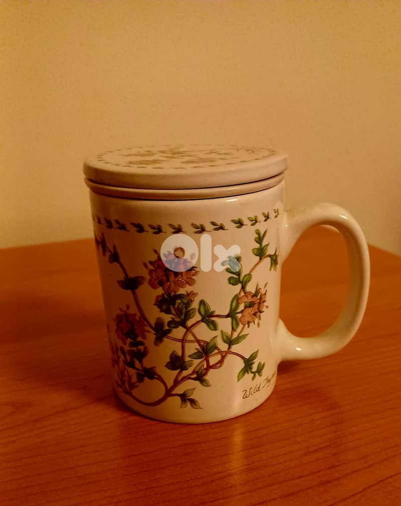 Porcelain tea mug with infuser and lid – floral design, excellent cond 3