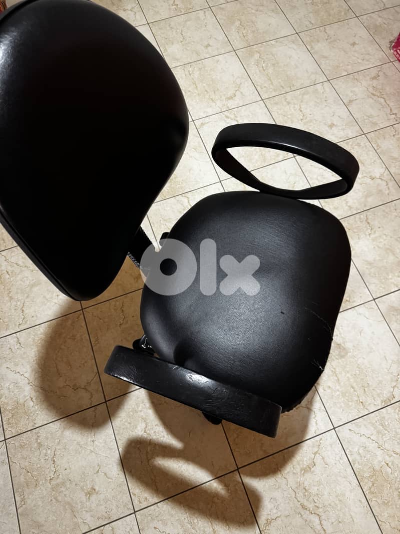 desk/office chair 1