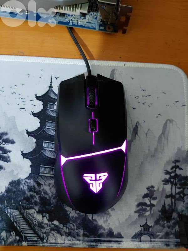 GAMING FANTECH KEYBOARD AND MOUSE 1