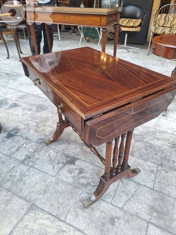 طاولة ريجنسي انجليزية انتيك رائعة جدا خشب جوز 0