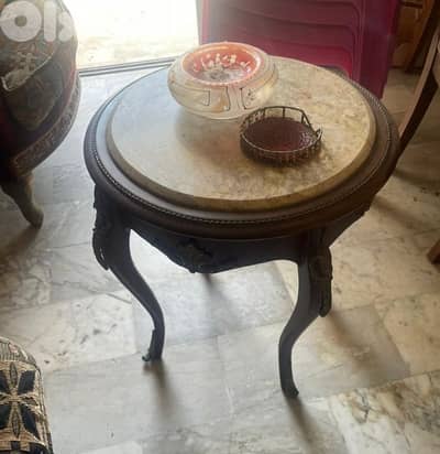 طقم طاولات عدد٢ وجه رخام خشب زين سعر لقطة