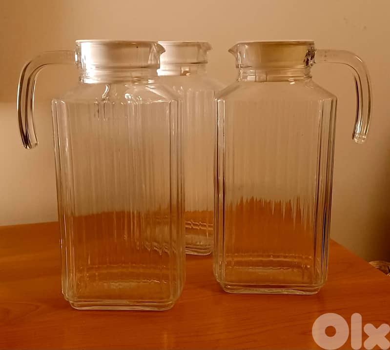 Set of 3 Luminarc Quadro 1.7 L glass pitchers – fridge-door friendly 0