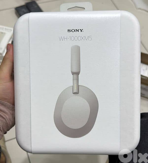 Sony Wh-1000xm5 silver 0