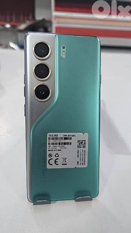 Tecno camon 40 pro 256G 8+8Ram 2