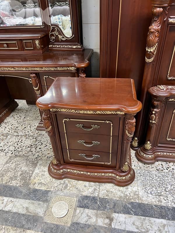 غرفة نوم ماليزيا مستوردة ملكية 7