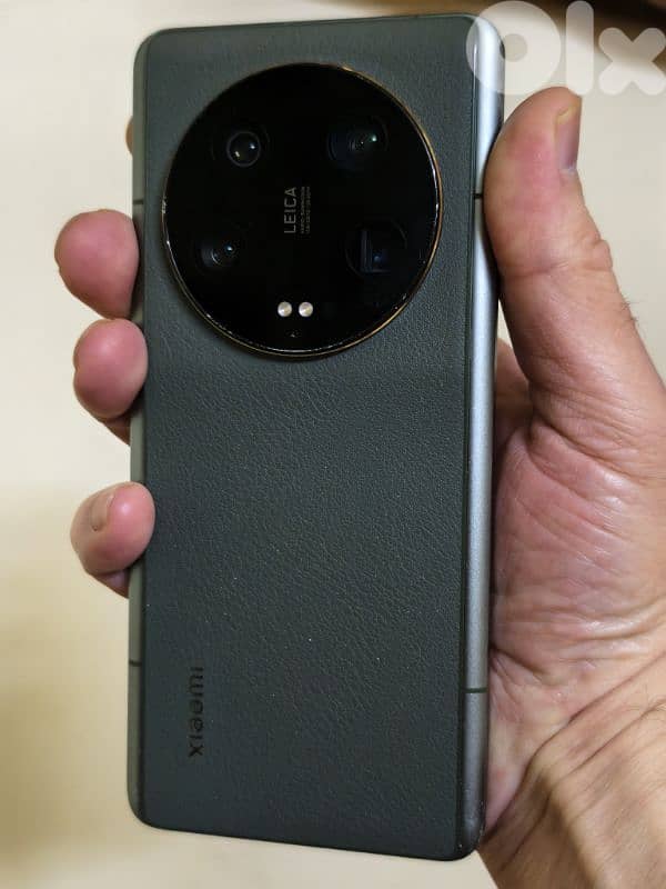 Xiaomi 13 ultra 512G 32Ram global full Arabic 6