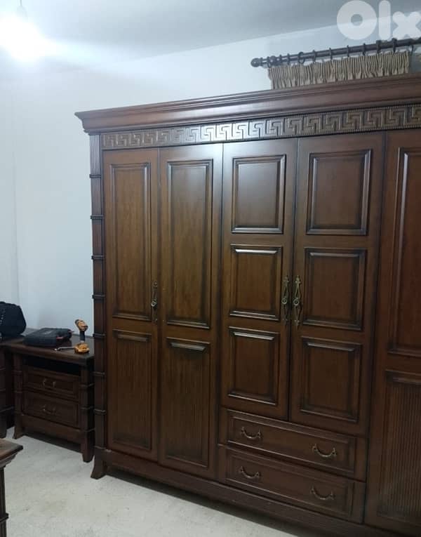 Beautiful Bedroom Set – Good Condition – Free Mattress 3