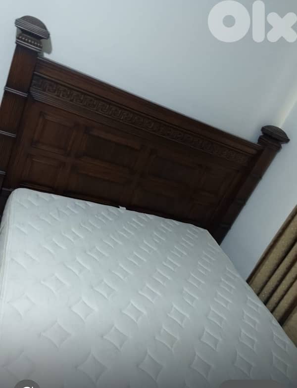Beautiful Bedroom Set – Good Condition – Free Mattress 4