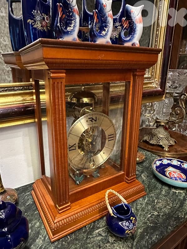 Rosso nero clock antiqu 7