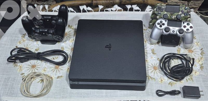 PS4 Slim 0
