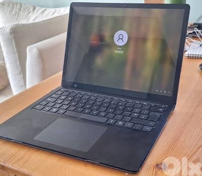 Microsoft Surface Laptop - Touchscreen