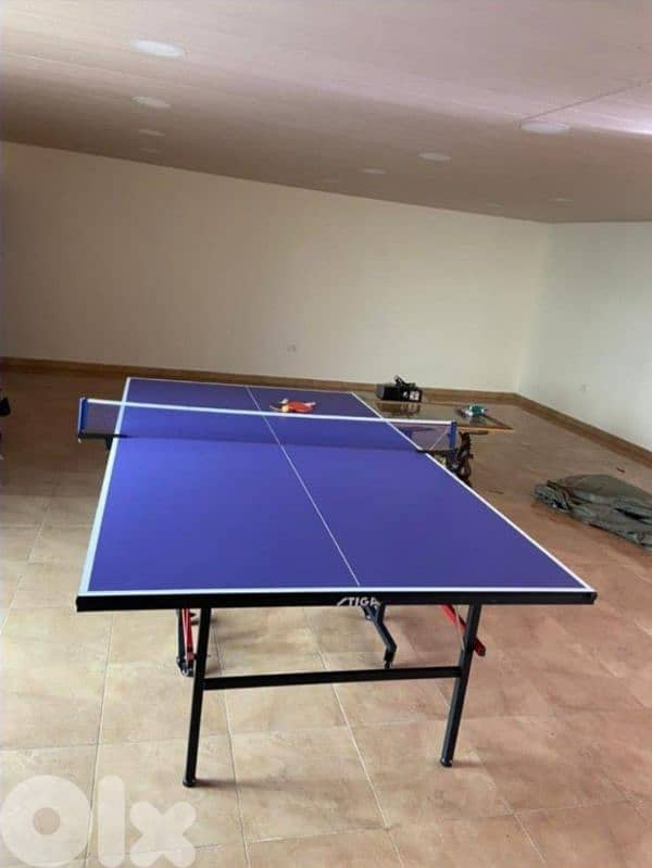 طاوله بينغ بونغ ستيغا طاوله بتريح الراس وبسعر العاديه 0